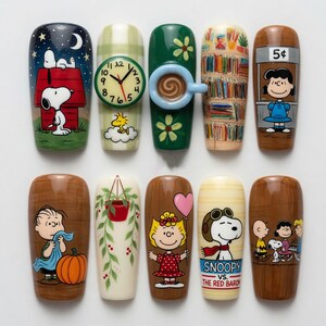 Snoopy Peanuts Press On Nails Handmade Custom Fake Glue On Nails 3D Coffee Cup Clock Woodstock Lucy Charlie Brown Bookcase Brown Green Cream