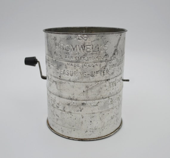 ANCIEN SIFFLET EN étain SIFFLET D’ASSAUT TYPE BADUEL WW1 1914/18 EUR