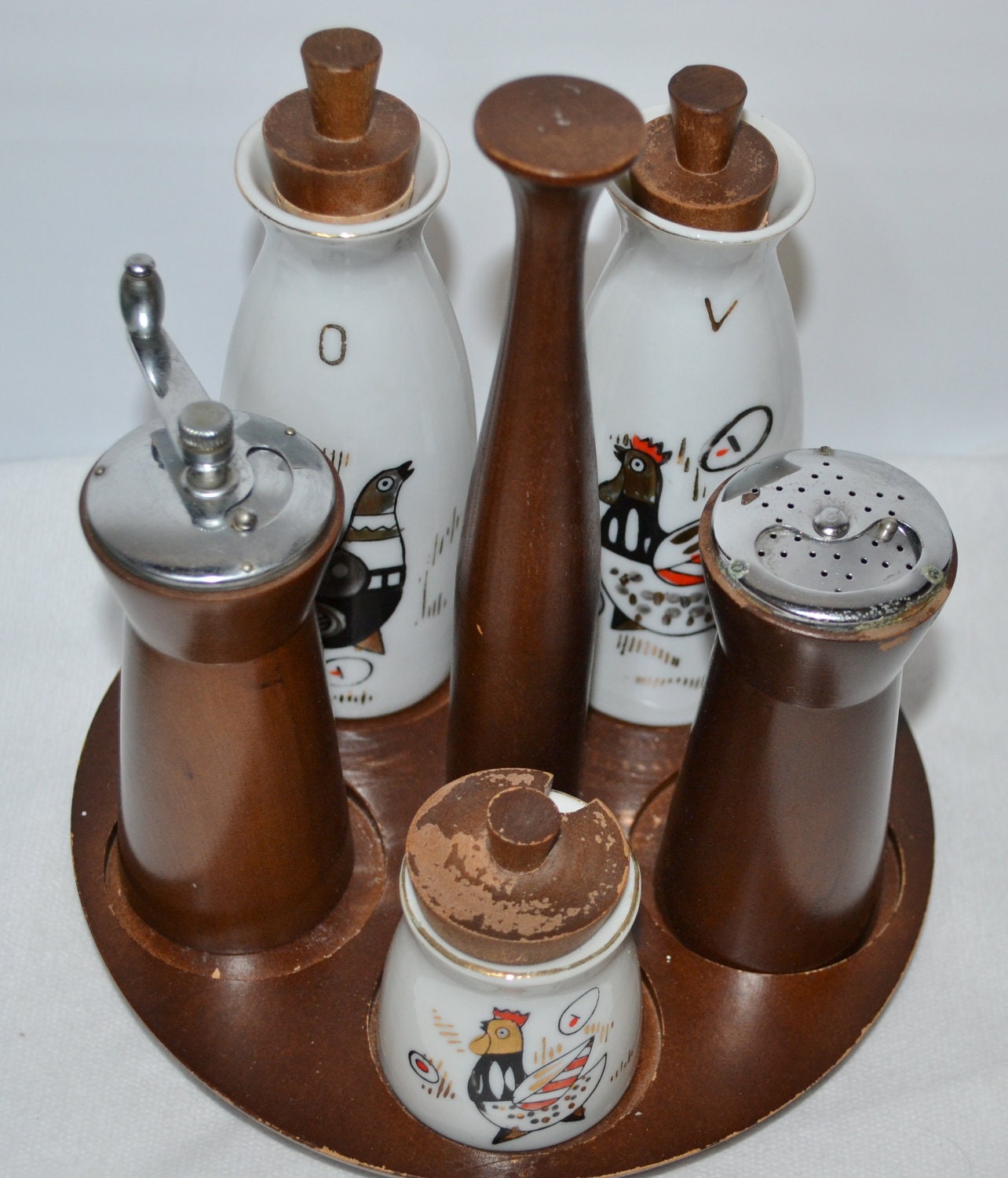 Spinning Salt and Pepper Shaker Set Majolica Ceramic hand made