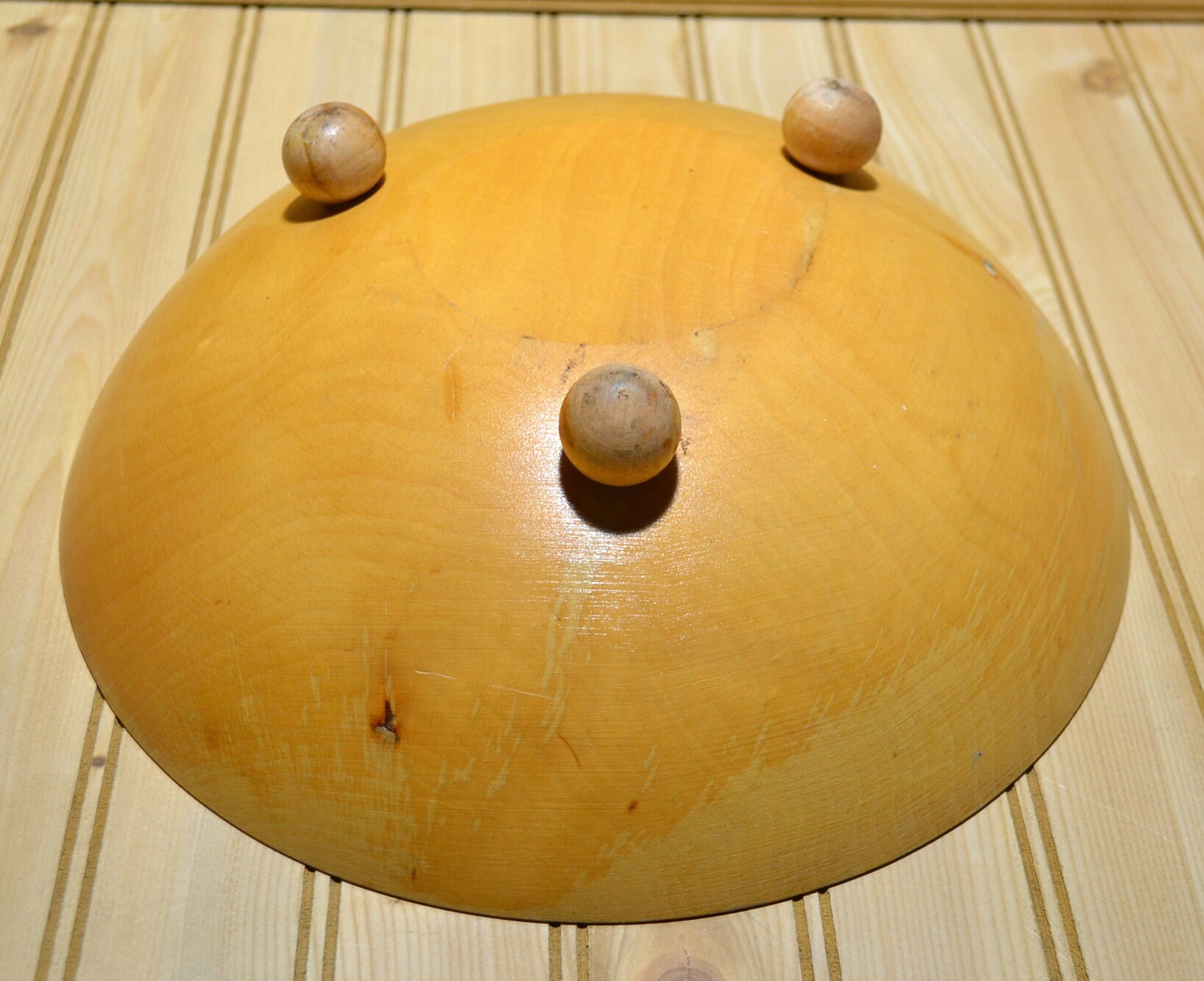Vintage Wooden Painted Footed Salad Serving Bowl and 4 Individual  display picture 1