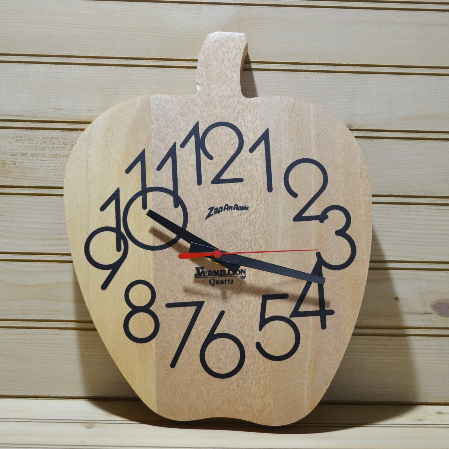 アップル apple コンピューター Apple Clock Vintage Vintage Apple Wall Clock - Etsy Canada