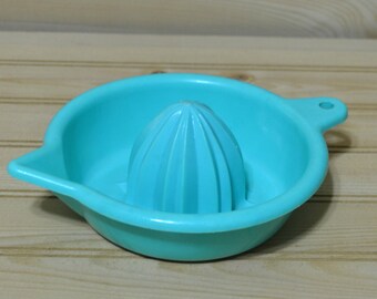 Vintage Turquoise Aqua Lustro Ware Juicer Citrus Reamer Plastic Hand Orange Lemon Lime Stock No. L-13 Made in USA Lustroware