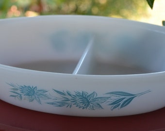 Vintage Glasbake Casserole Dish - Aqua Daffodii Flower - J-2352 8  - Made in USA