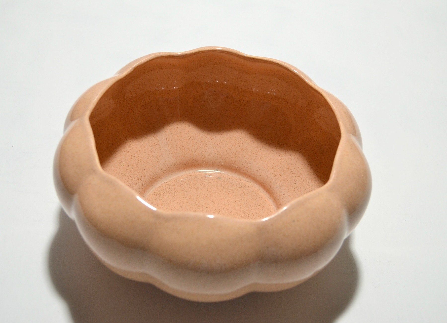 Vintage York Pottery 228 Peach Speckled Tulip Shaped Round Etsy