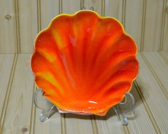 Vintage Shell Dish Clam Orange USA 181 Pottery Ceramic