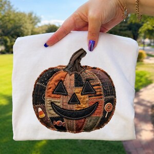 Candy Corn Pumpa PNG | Primitiv Faux Patchwork Halloween Sublimering | Vintage Bus eller Treat Design
