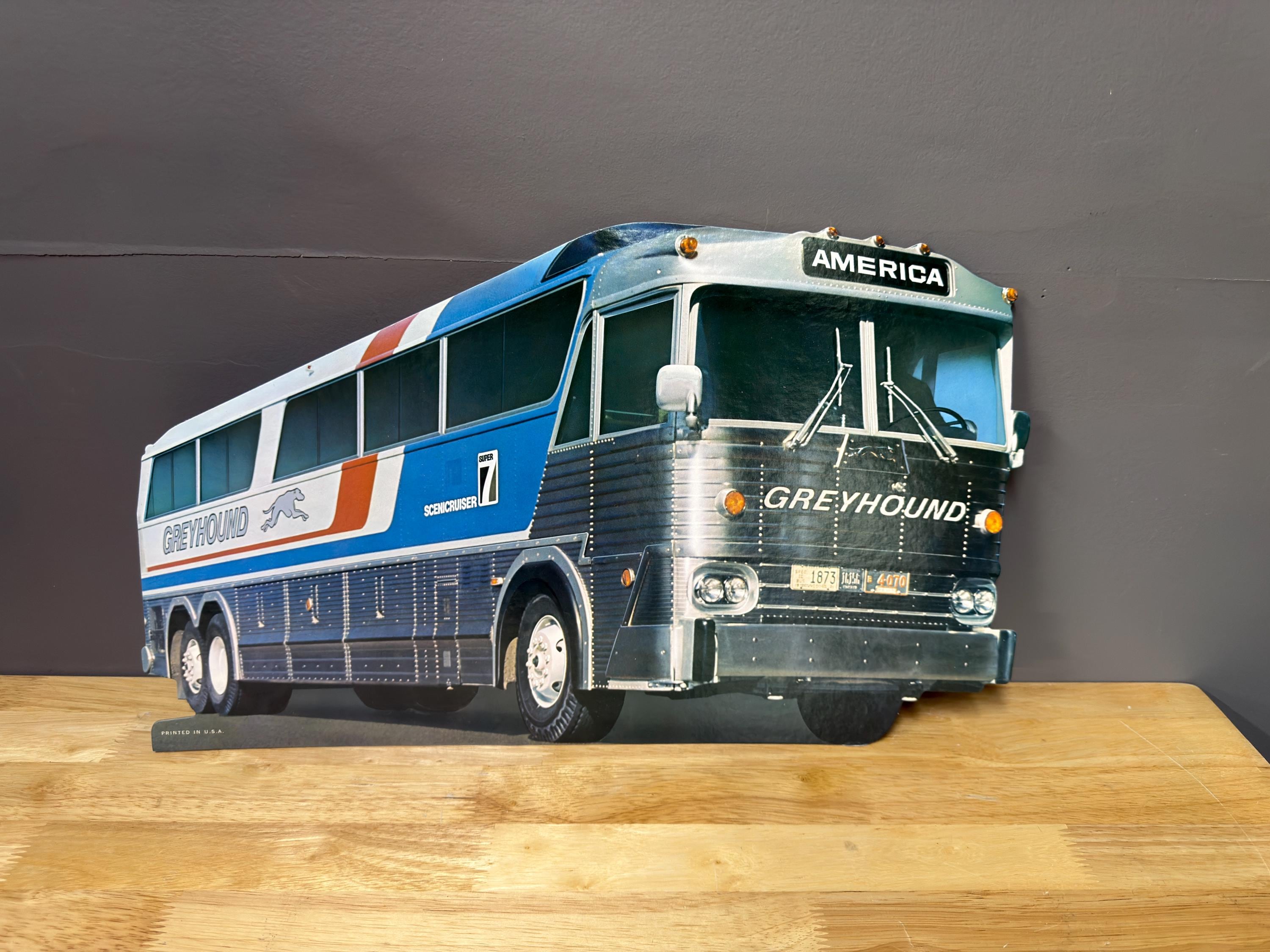 グレイハウンド　バス　シーニークルーザー　アメリカン雑貨 Amazon | 海外 Hachette AUTO BUS 1/43 GREYHOUND SUPER SCENICRUISER