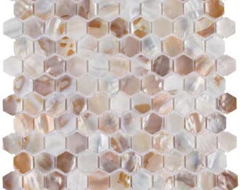 Carrelage hexagonal en nacre, mosaïque nacrée beige pommelé pour douche et dosseret