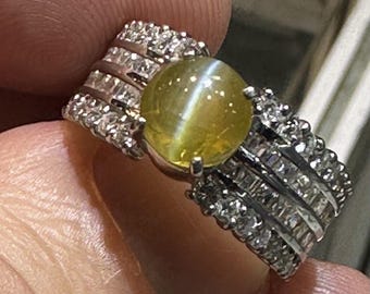 Wonderful 2.55ct Chrysoberyl Cat’s Eye & Diamond Platinum Ring