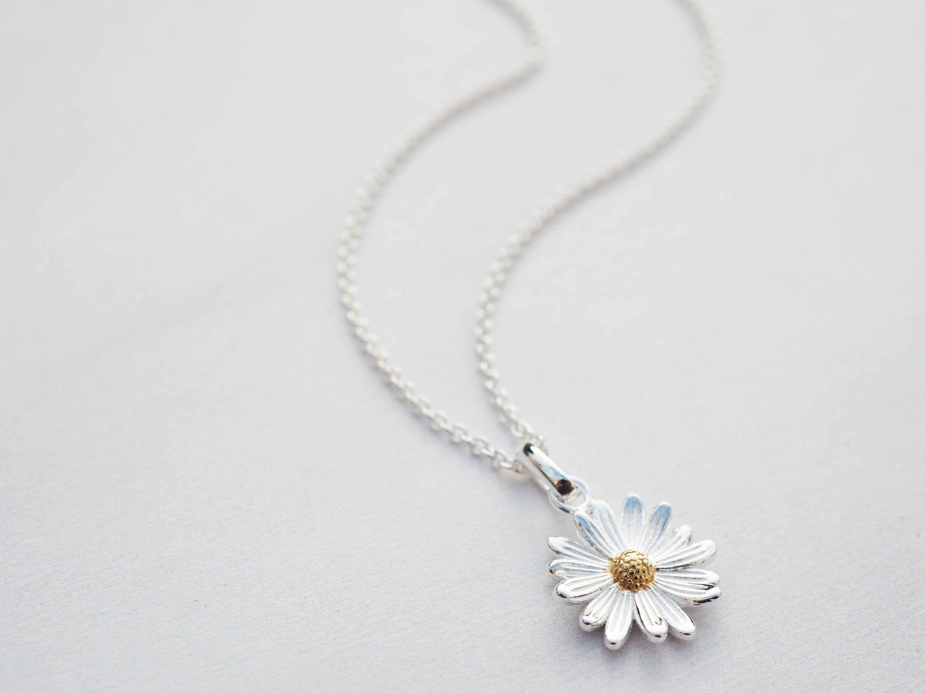 Collana Con Ciondolo Margherita In Acciaio Inox, Impermeabile, Donna, Regalo Moda, Lunghezza Regolabile, Bianca