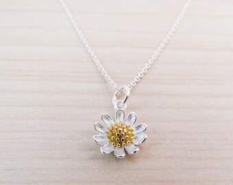 Silver Daisy Necklace - Sterling Silver