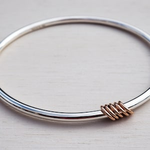 Pulseira de prata maciça e anéis de ouro rosa | Prata esterlina | Ouro 9ct