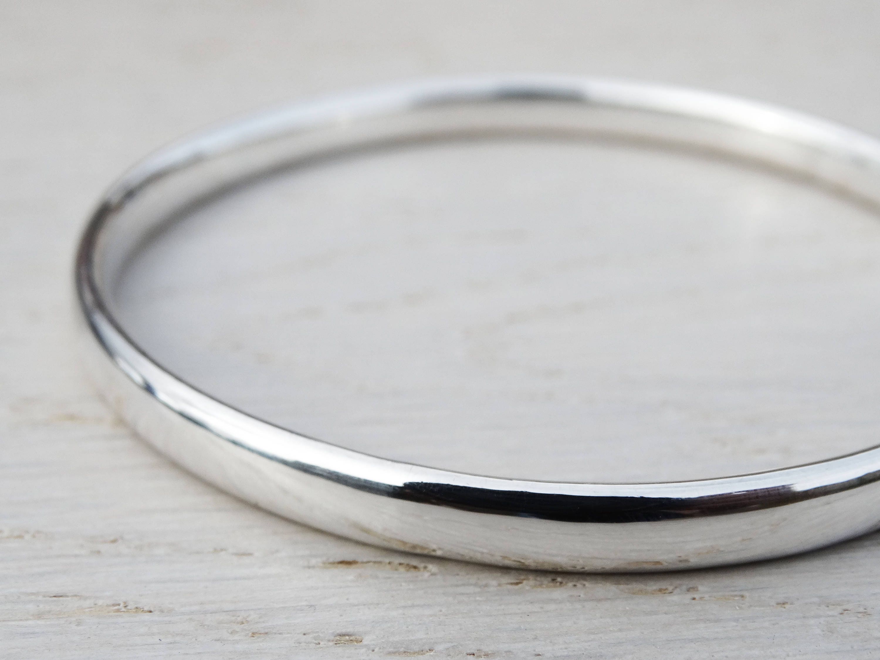 【HYERES LOR】25SS★ Silver Moissanite Accent Chunky Bangle HYERES LOR】25SS☆ Silver Moissanite Accent Chunky Bangle