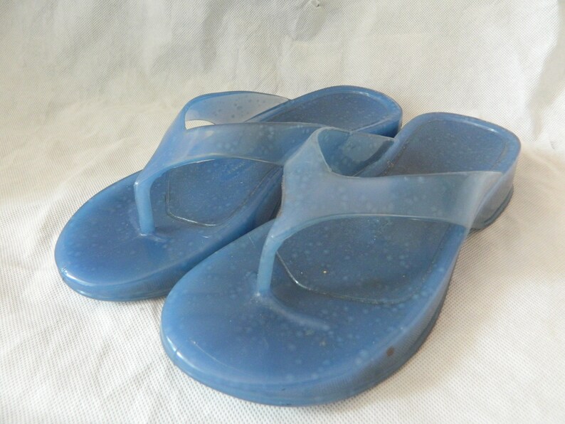 Vintage Womens Plastic Blue Flip Flop Sandals Size 6