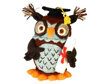 Crochet Pattern - Wesley the Wise Owl, Graduation Owl - Amigurumi