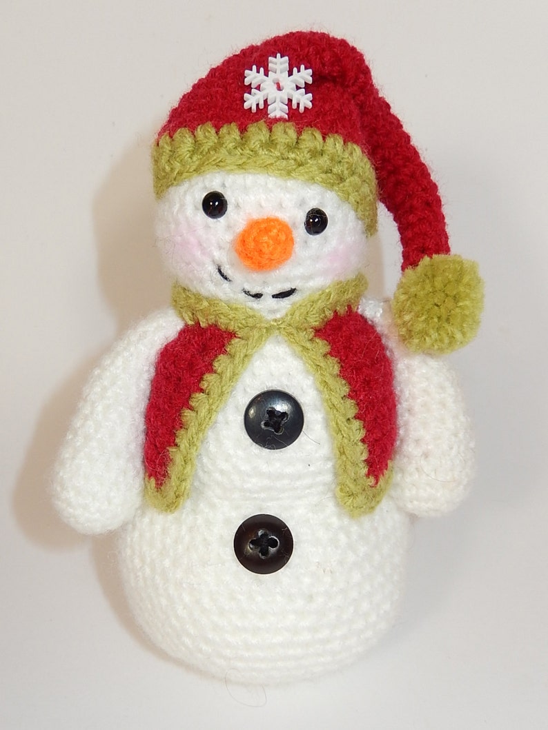 Frosty, Freezy and Fred Snowman Amigurumi Crochet Pattern image 3