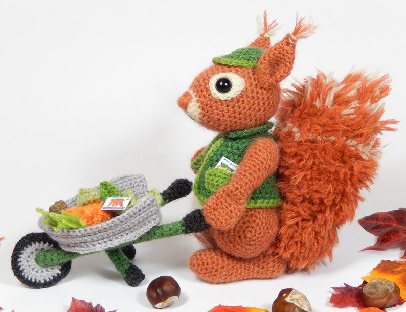 Cyril the Squirrel, Head Gardener Amigurumi Crochet Pattern image 6