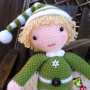 Beau and Belle Christmas Winter Dolls Amigurumi Crochet Pattern image 2
