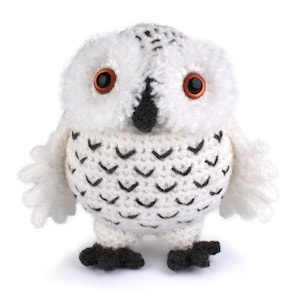 Three Little Owls Sylvie, Eddie and Barney Amigurumi Crochet Pattern image 6