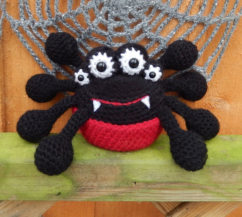 Spencer the Spider and Friends Amigurumi Crochet Pattern image 4