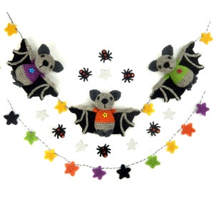 Crochet Pattern - Halloween Bat Bunting - Amigurumi