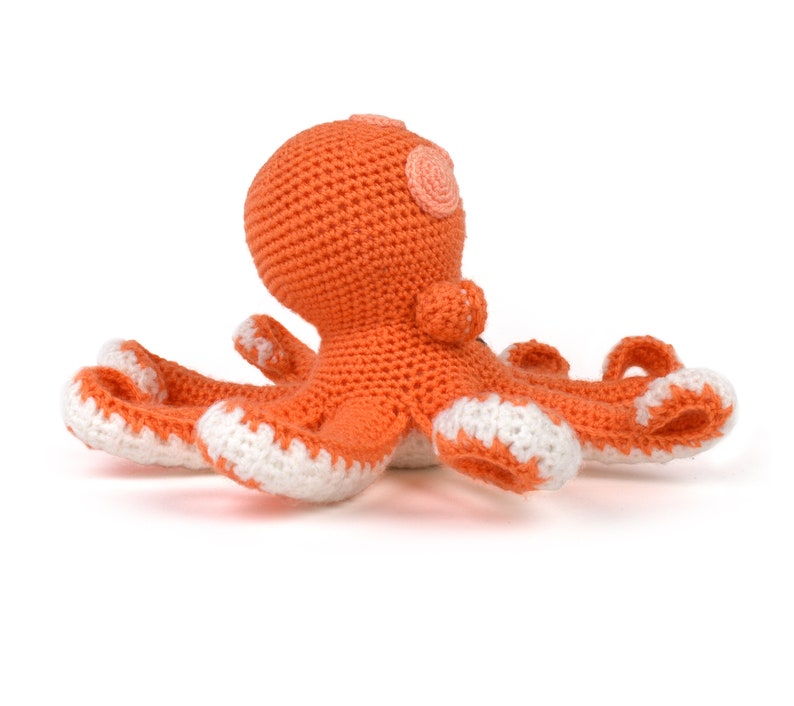 Otto the Octopus Amigurumi Crochet Pattern zdjęcie 4