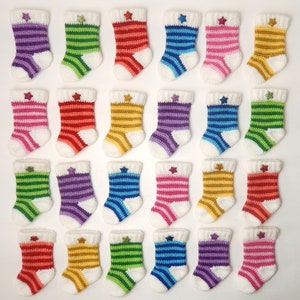 Miniature Christmas Stockings Crochet Pattern image 3