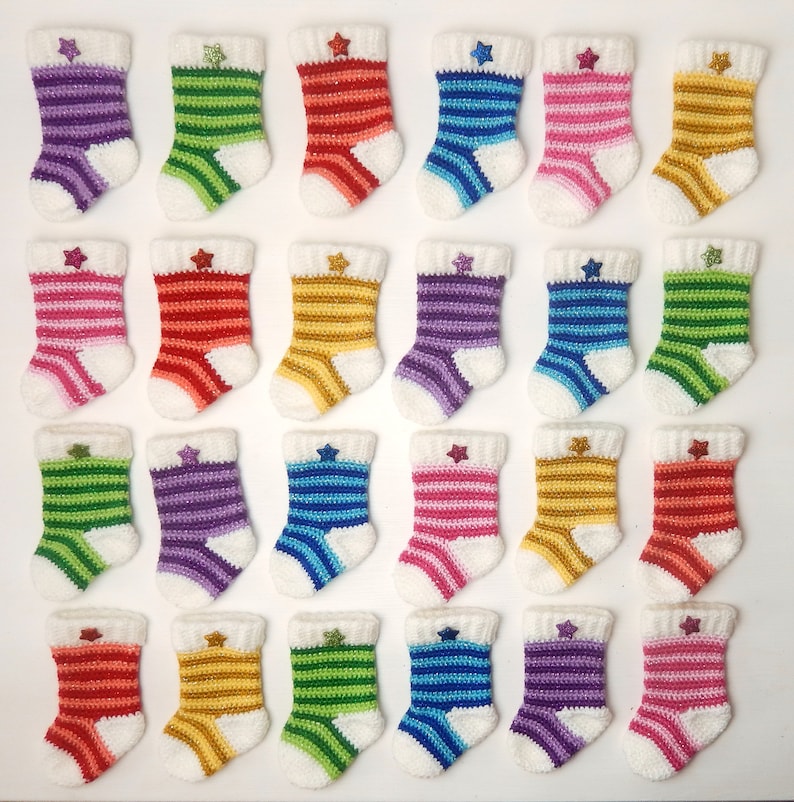 Miniature Christmas Stockings Crochet Pattern image 3