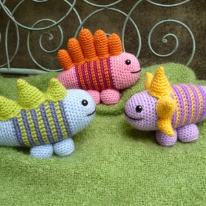 Stripe-o-saurs Amigurumi Dinosaur Crochet Pattern image 2