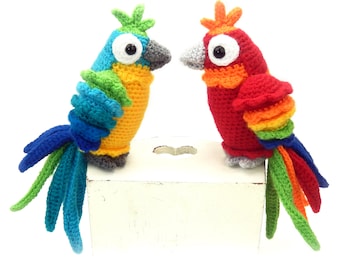 Paulo and Paula Parrot - Amigurumi Crochet Pattern