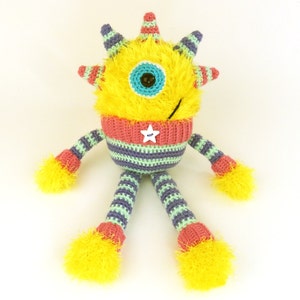 Hairy Horace Monster Amigurumi Crochet Pattern image 4