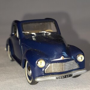 Simca 6 miniatura 1950