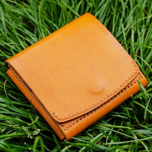 Heritage Stage Leathercraft – Handgjord läderplånbok i japansk stil | Tillverkad i Aachen