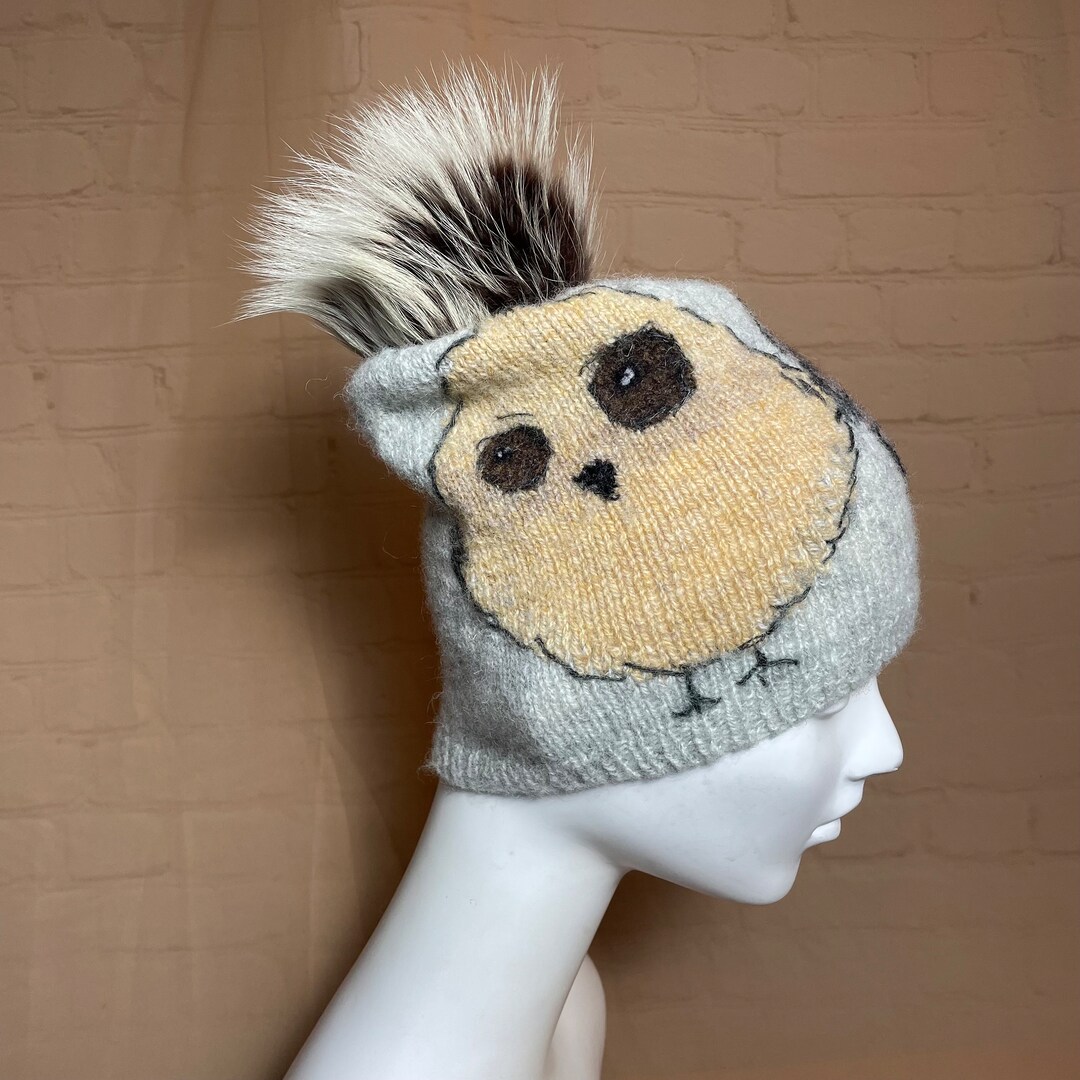 Handmade Knit Wool Hat With 2 Friendly Owls and Real Fox  display picture 3