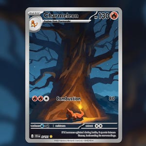 Puede incluir: Una carta coleccionable de Charmeleon que muestra un Pokémon de tipo fuego básico con 130 HP. La ilustración representa a una pequeña criatura naranja con una cola en llamas frente a un árbol grande y oscuro de noche. Incluye Combustion 80.