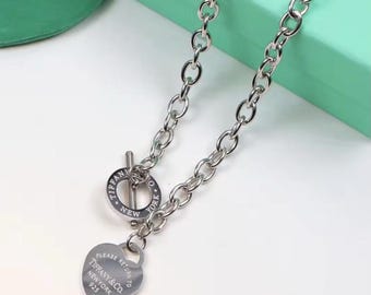 Chunky Heart Toggle Necklace - Silver Finish