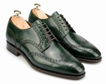 Zapatos de vestir Derby de cuero verde hechos a mano con puntera de ala para hombre.