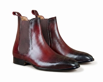 Botas Chelsea brogue de cuero burdeos para hombre, hechas a mano.