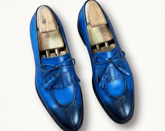 Mocasines de cuero azul hechos a mano con borlas para hombre, zapatos de vestir de lujo.