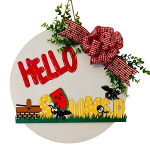 18&quot; Round | Wooden | Summer | Picnic Basket Ants | Door Sign / Wreath