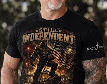 Still unabhängig von 1776 bis 2026 Bigfoot darauf Shirt Amerikanische Flagge Freiheit T-Shirt