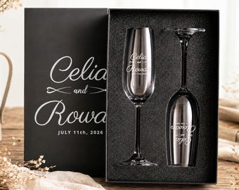 Taças de champanhe de vidro personalizadas, conjunto de 2 taças gravadas para brinde de casamento com caixa, presente ideal para noivos em casamentos ou noivados.