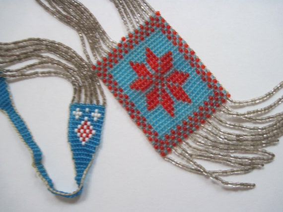 Vintage Native American Seed Beaded Necklace - image 6