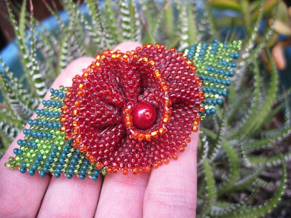 Vintage Seed Beaded Red Flower and Green Leaves Hair  display picture 1