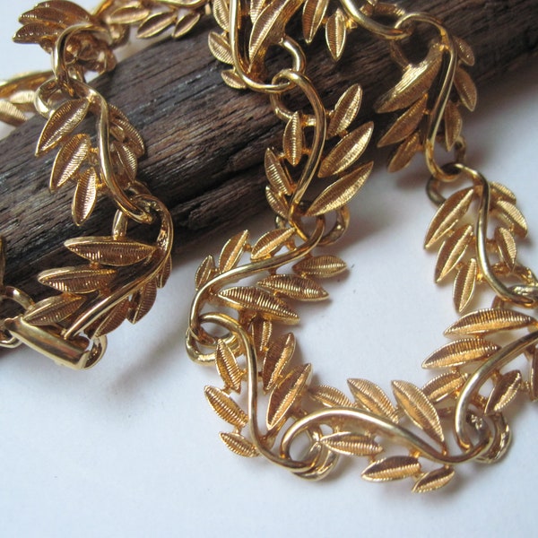 Vintage Napier Gold Leaf Choker Necklace and Earring Set
