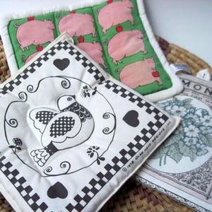 Vintage Colleciton of 3 Novelty Pot Holders 1980s