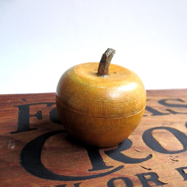 Vintage Small Wood Apple Box