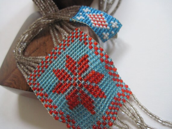 Vintage Native American Seed Beaded Necklace - image 2