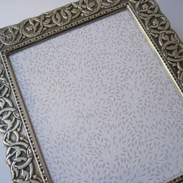 Vintage Patterned Silver Toned Metal Picture Frame