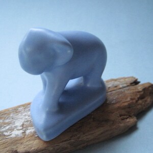 Vintage Ceramic Matte Glaze Blue Animal Elephant Figurine 1940s immagine 5